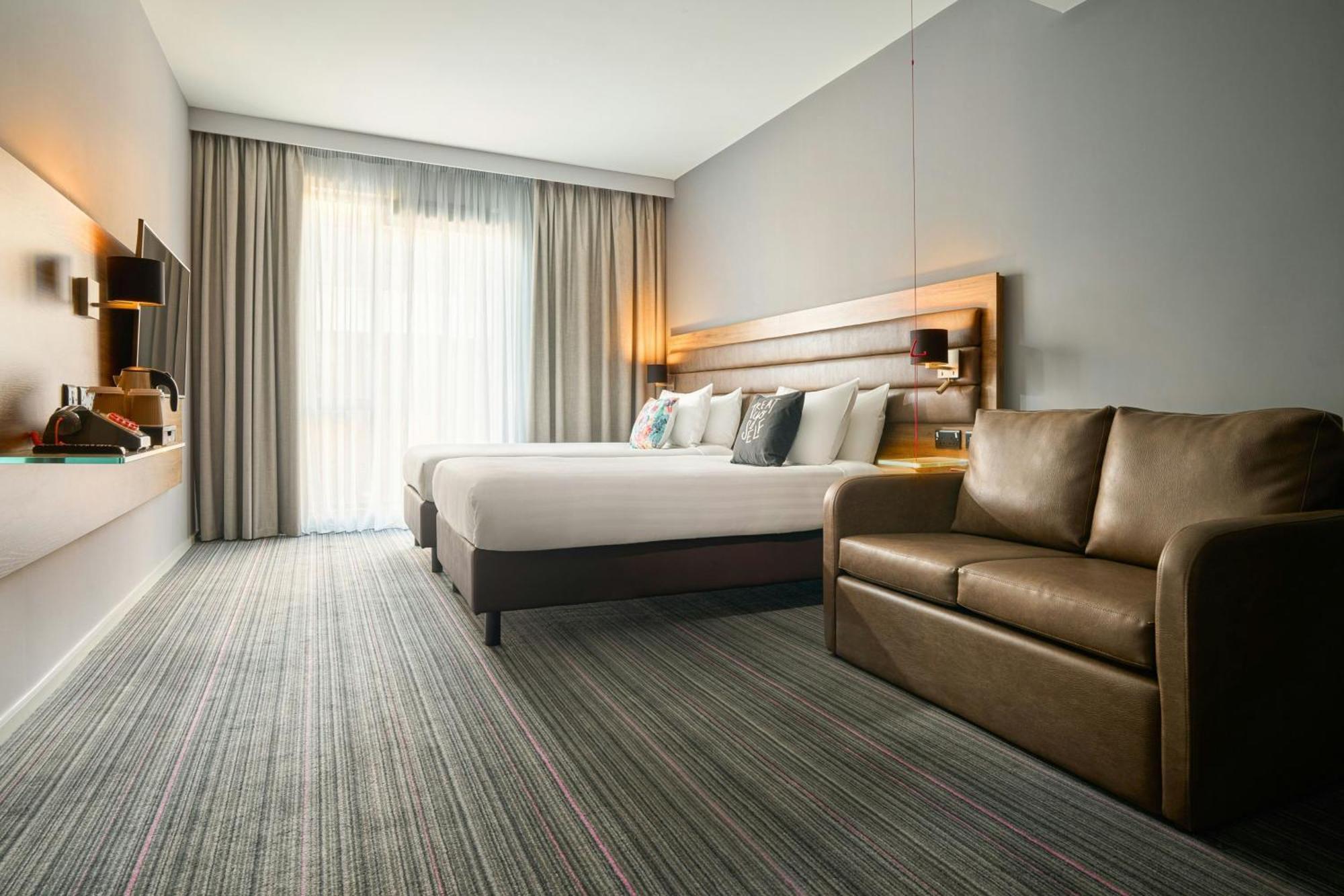 โมซี ดับลินซิตี้ Hotel ภายนอก รูปภาพ
