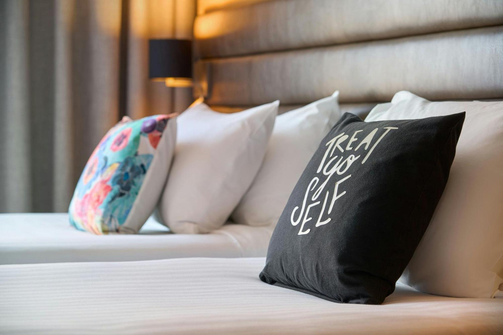 โมซี ดับลินซิตี้ Hotel ภายนอก รูปภาพ