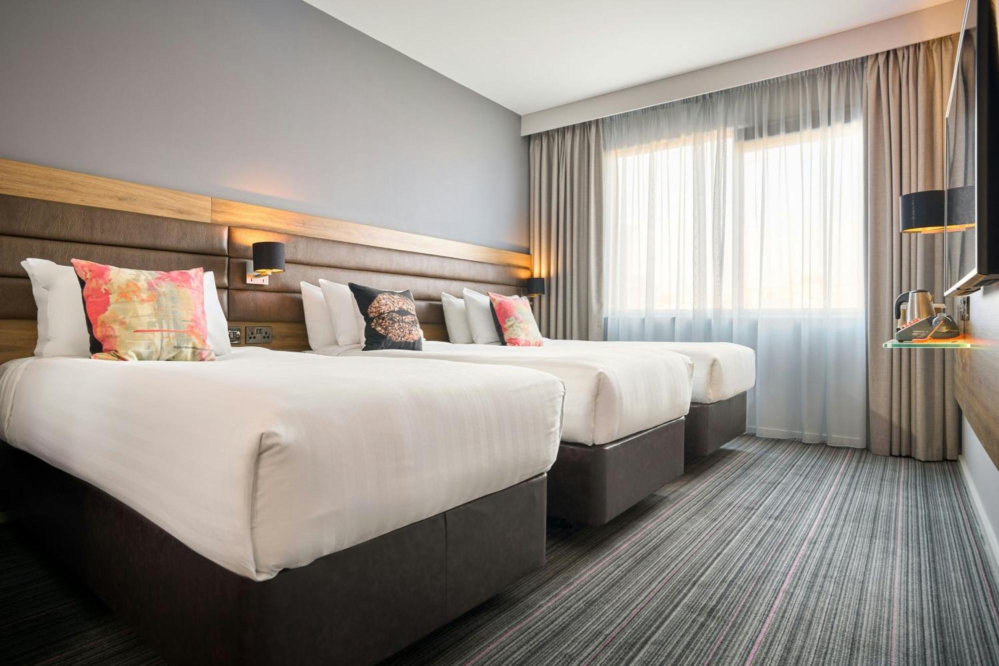 โมซี ดับลินซิตี้ Hotel ภายนอก รูปภาพ